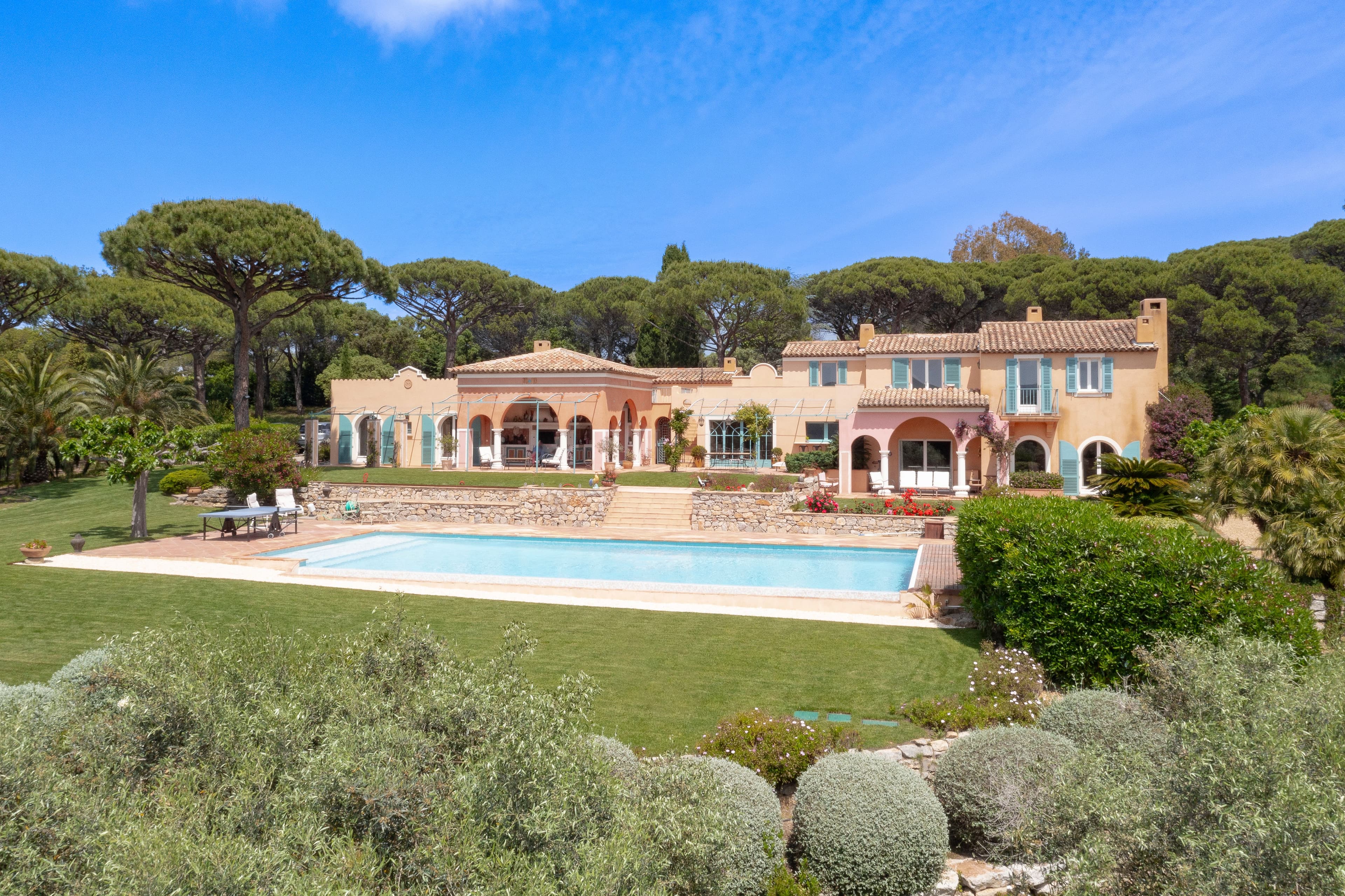 Nu propriété à St. Tropez